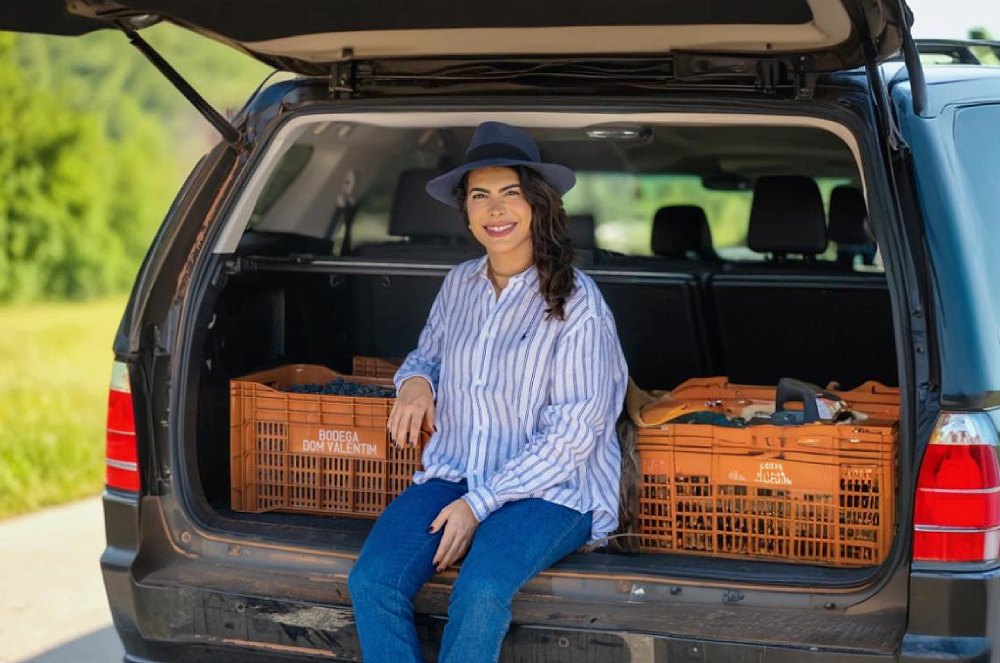 Camila Cenci Celebra a Primeira Colheita da Bodega Dom Valentin Cenci
